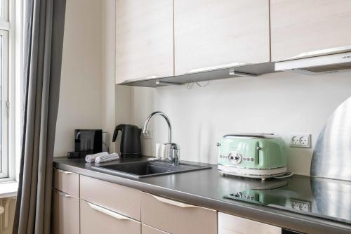 Apartment with Private Balcony in central Copenhagen City - main image