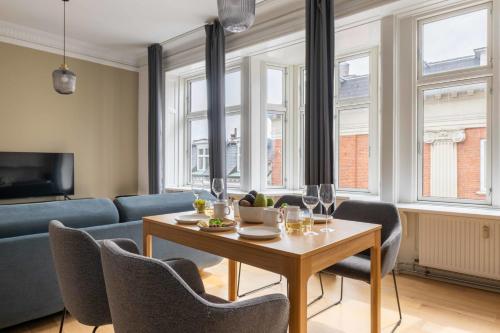 Apartment with Private Balcony in central Copenhagen City - image 13