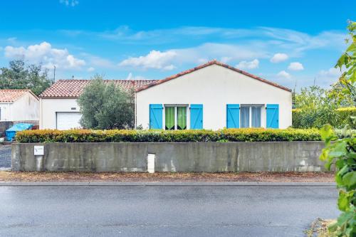 Maison avec grand jardin