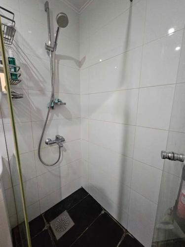 1-bedroom apartment on the 5th floor, 8-min trainride from old town, Tallinn (photo 4)