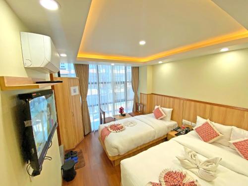 room detail thumbnail 0