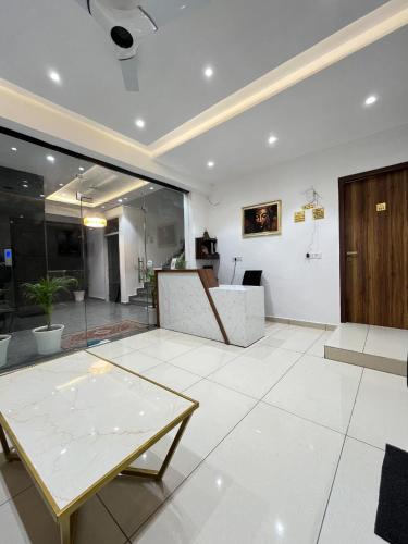Lobby, Hotel platinum inn in Ludhiana