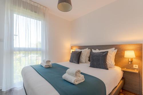 1 double bed, 1 sofa bed
