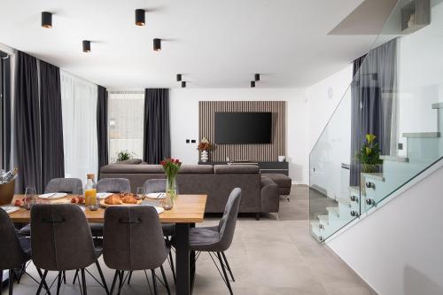 Villa Infinity Gem in เมดูลิน