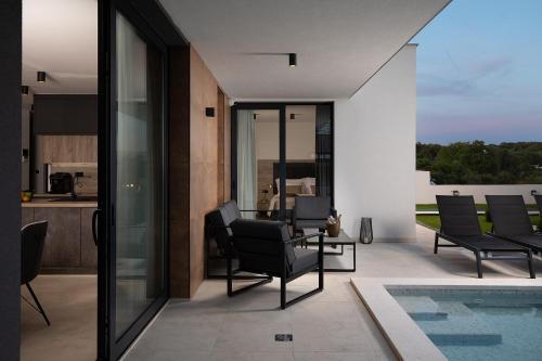 Villa with Private Pool image 4