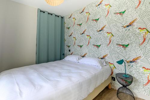 2 bedrooms, 3 beds