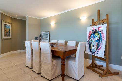 Lagoon Beach Penthouse - image 12
