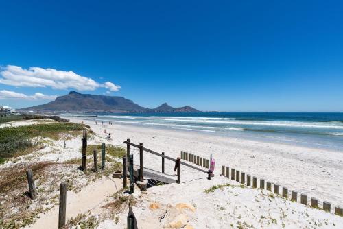 Lagoon Beach Penthouse - main image