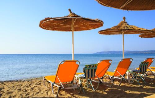 Praia, Stroubis Studios I in Agia Ermioni
