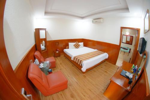 Standard Double Room image 2