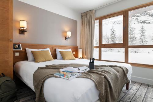 2 bedrooms, 4 beds