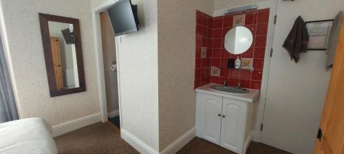 Invernook - image 12