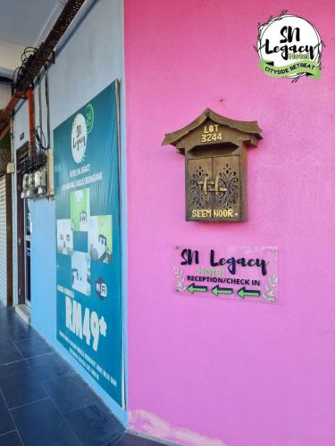 Utvendig, SN Legacy Chendering in Pandak Beach