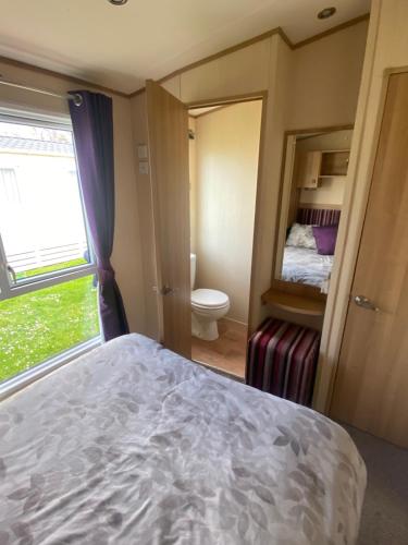 3 bedroom caravan on luxury Devon Holiday Park