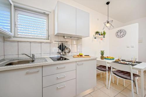 Apartment Mare - image 13