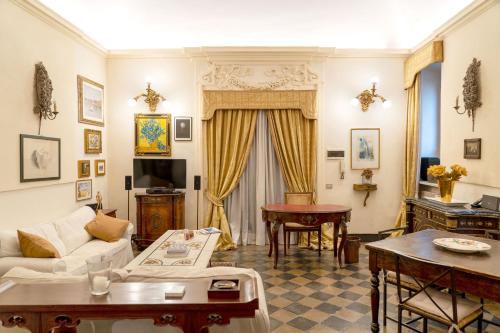 Colosseum Charming Loft - Santa Maria in Carinis, Roma
