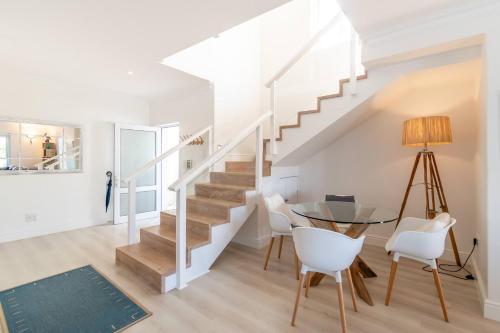 Easy canal living on Thesen Islands in جزيرة ثيسينس