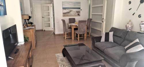 Immaculate 2-Bed Apartment in Pego - image 14