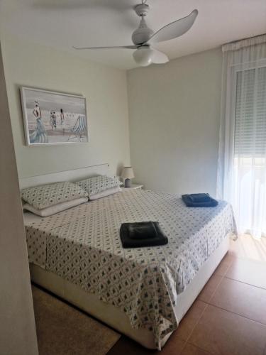 Immaculate 2-Bed Apartment in Pego - image 9
