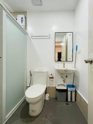 WV 10 Stylish 1BR Apartment