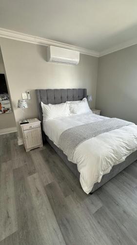 Oceansnest Guest House Room Type - Basic Double Room
