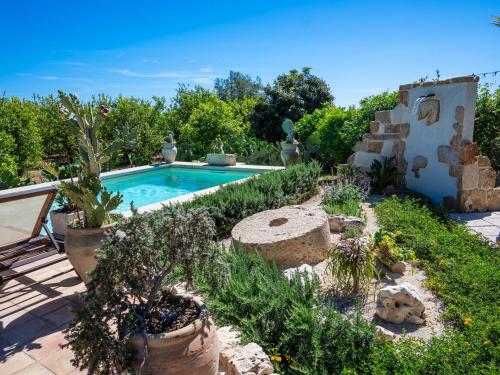Country house La Virgy with exclusive pool and sea view
