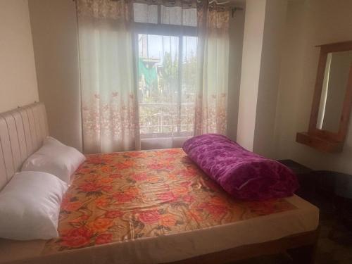 1 queen bed