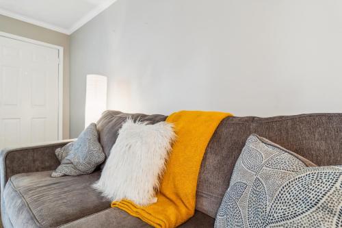 Cozy Nashville Condo - Pets Welcome, Free Park in Nashville, USA