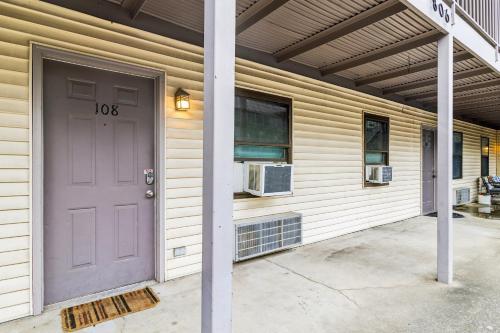 Cozy Nashville Condo - Pets Welcome, Free Park in Nashville, USA