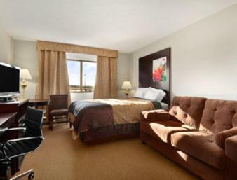 1 queen bed