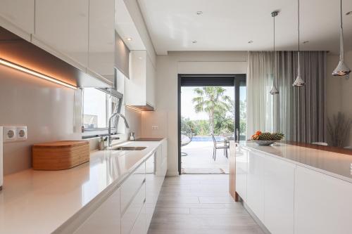 Kitchen, Villa Moroz - BY BEDZY in Almancil Town Center