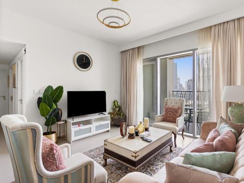 Charming City Loft 2BDR In Downtown ViewsII T1 - main image