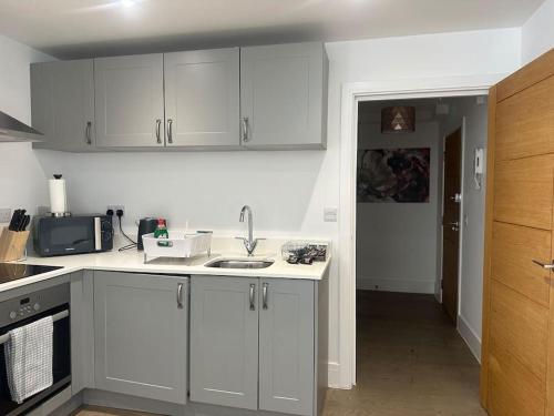 Relaxing 1 bedroom garden flat. in Брентвуд