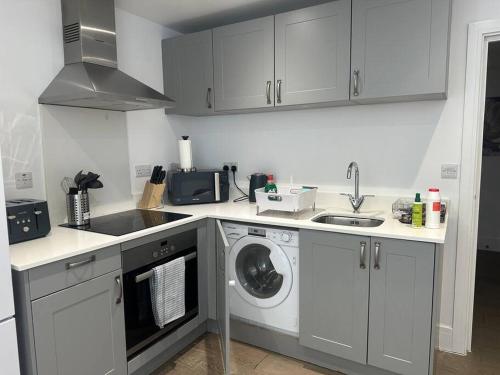 Relaxing 1 bedroom garden flat. in Брентвуд