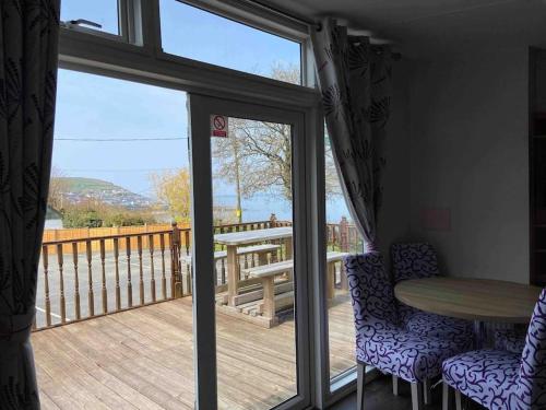 Caravan with Uninterrupted Sea Views - Large Deck - Havens Quay West New Quay West Wales