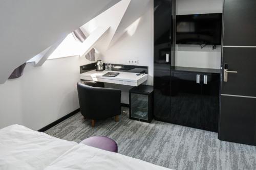 2 twin beds
