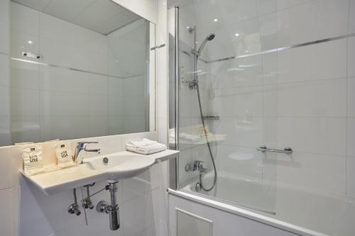 Hotel Beaugrenelle Tour Eiffel - image 8