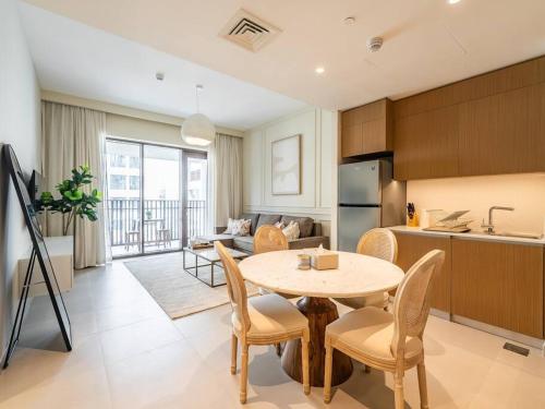 Serenity Cove: 1BR Luxury Beach Retreat, Dubai (photo 5)
