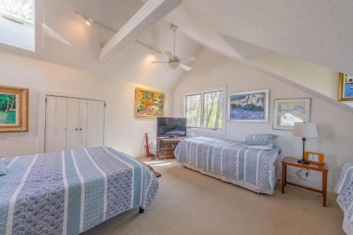 The Studio - Lake Michigan Access - New Vacation Rental - image 5