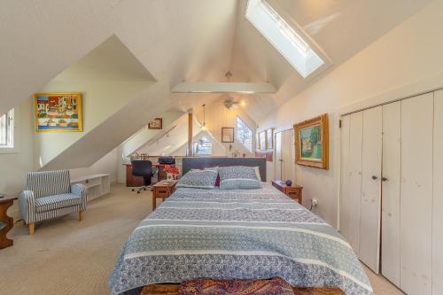 The Studio - Lake Michigan Access - New Vacation Rental - main image