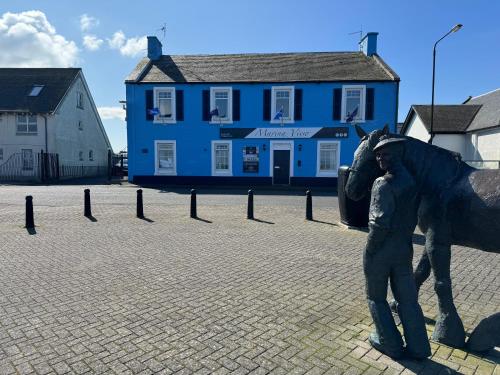 Marina View Guest House in Irvine