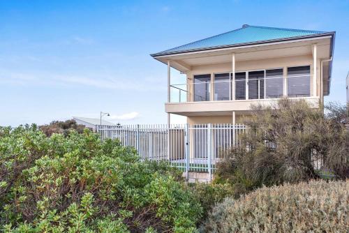 . Avaya Sellicks Beachfront Getaway- Wifi