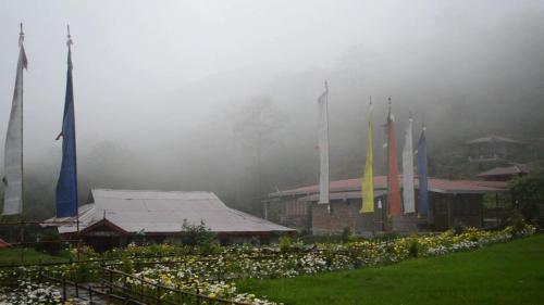 Mt.Narsing Village Resort