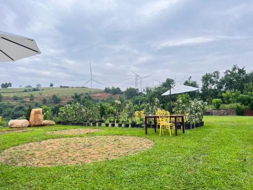 Homestay Bảo Nguyên Xanh (Homestay Bao Nguyen Xanh) in Khe Sanh