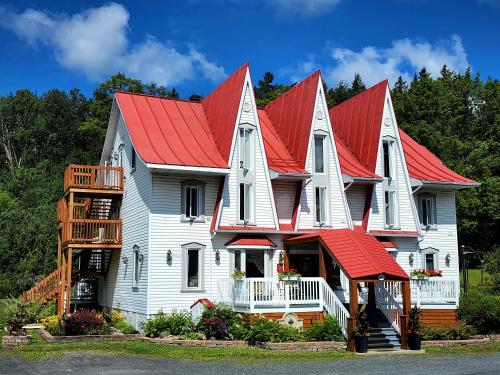 Auberge les Etchemins - Accommodation - Sainte-Germaine-du-Lac-Etchemin