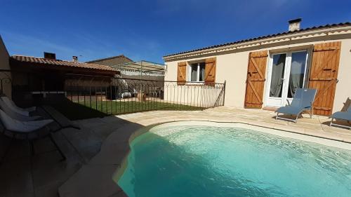 Agréable villa pour des vacances réussies - Location saisonnière - Vergèze