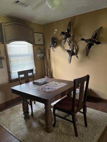 Relaxing Farm and Cattle Experience close to Casino with Golf Dinning Restaurants in Scooba