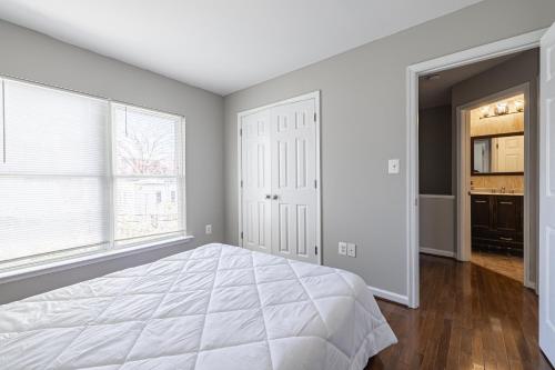 LUX Gorgeous 3BR Townhome in Washington DC in Washington, USA