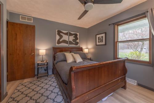 Silver Woods - New Vacation Rental - Lake Access Half a Mile away in Fennville, USA