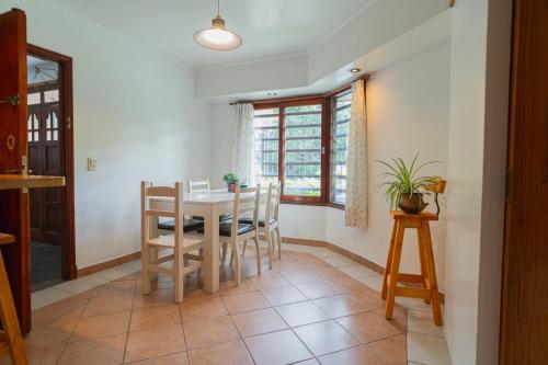 Florisbelo Acosta & Gorriti near Aeroporto Internacional Astor Piazzolla